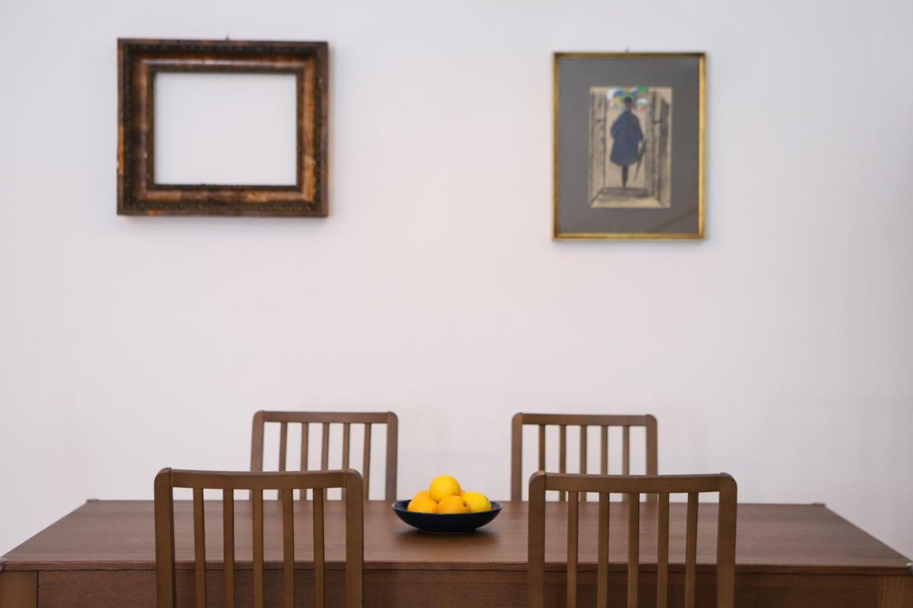Tribunali Family Apartment By Wonderful Italy Naples Luaran gambar
